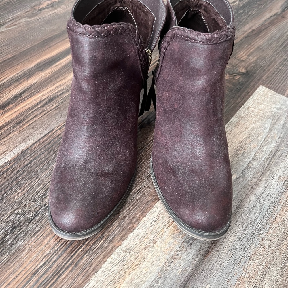 Womens 9.5 - Picture 3 of 3